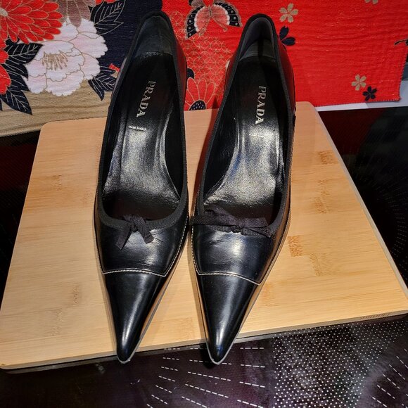 PRADA Point toe Kitten Heels size 40.5 - Picture 1 of 14